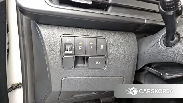 Hyundai Staria 2022 Белый из Кореи, фото 5