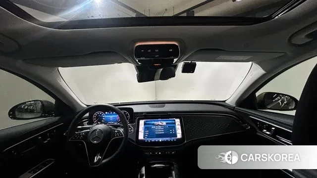 Mercedes-Benz E-Class W214 2024 Коричневый из Кореи, фото 5