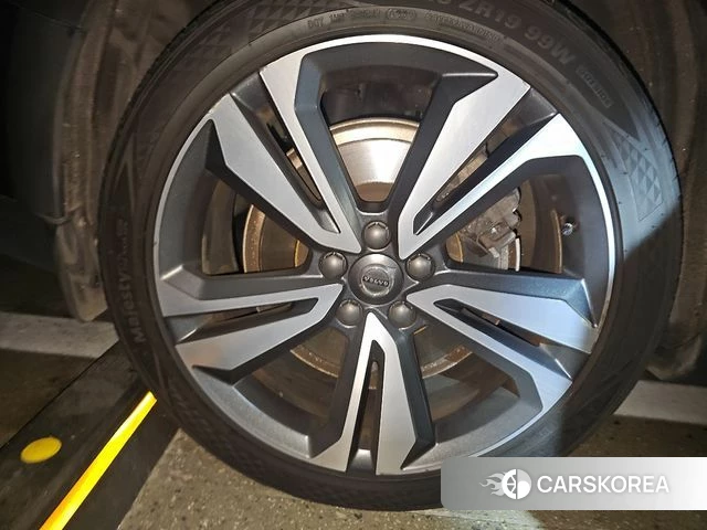 Volvo V60 Cross-Country 2nd Generation 2019 Черный из Кореи, фото 5