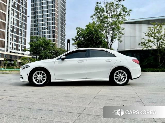 Mercedes-Benz Class A 2021 Белый из Китая, фото 5