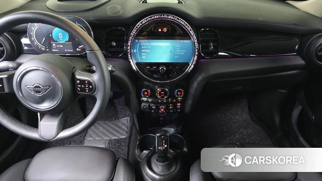 Mini Cooper 2023 Черный из Кореи, фото 5