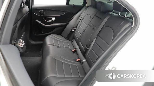 Mercedes-Benz C-Class W205 2019 Белый из Кореи, фото 5
