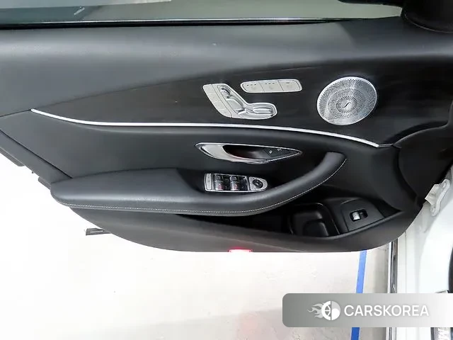 Mercedes-Benz E-Class W213 2020 Белый из Кореи, фото 5