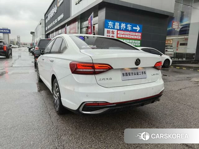Volkswagen Lavida 2023 Белый из Китая, фото 5