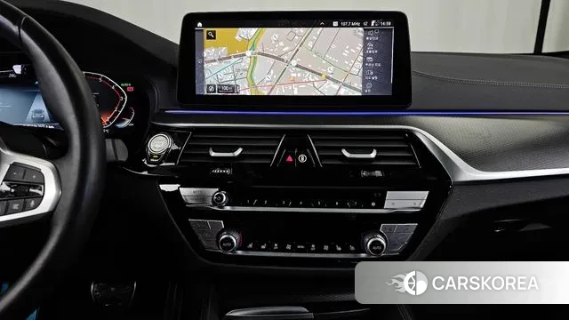 BMW 5 Series (G30) 2023 Серый из Кореи, фото 5