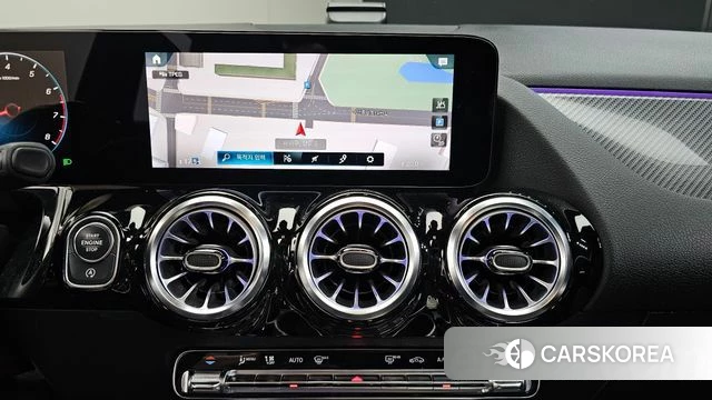 Mercedes-Benz GLA - Class H247 2023 Белый из Кореи, фото 5