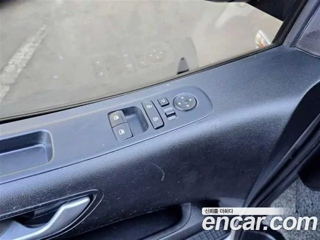 Hyundai Staria 2022 Серебряный из Кореи, фото 5