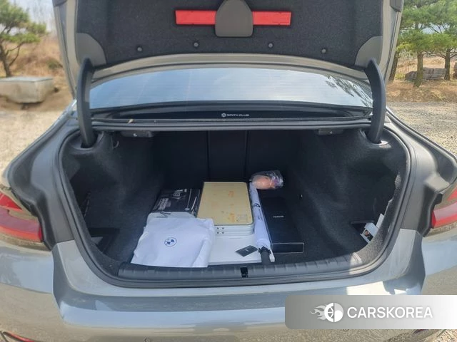 BMW 5 Series (G30) 2023 Серый из Кореи, фото 5