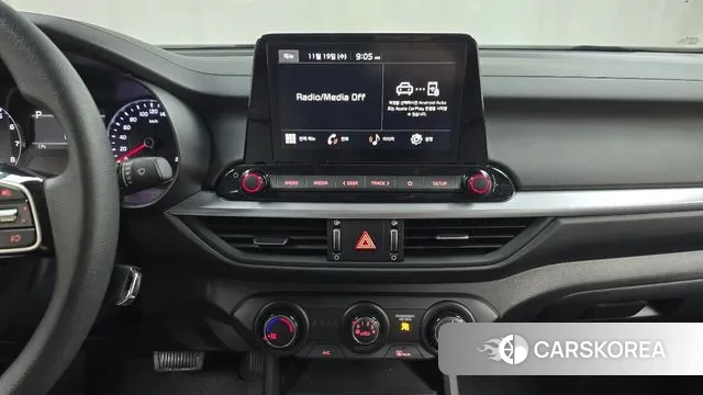 Kia The New K3 2nd generation 2023 Белый из Кореи, фото 5