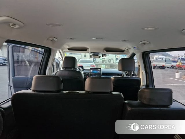 Hyundai Staria 2022 Серебряный из Кореи, фото 5