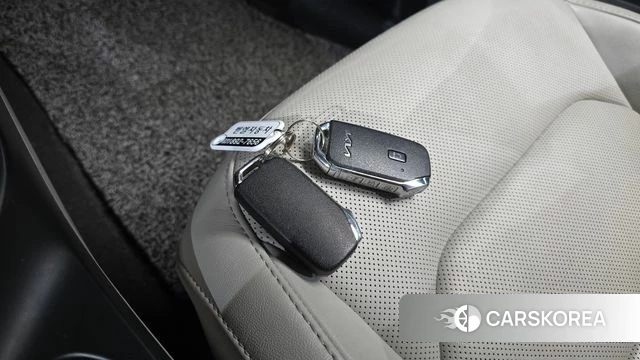 Kia Di All New Niro EV 2023 Белый из Кореи, фото 5