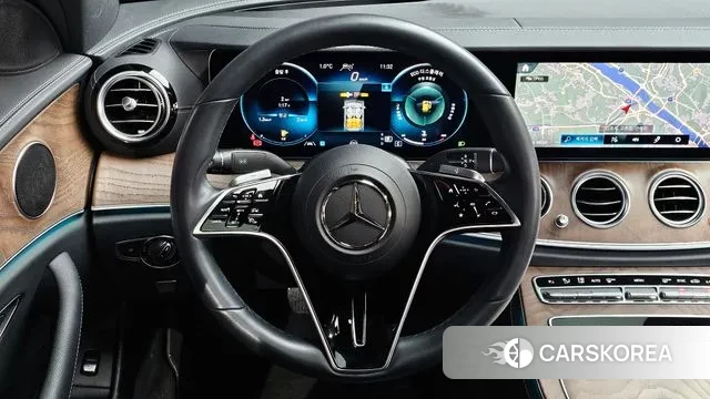 Mercedes-Benz E-Class W213 2022 Белый из Кореи, фото 5