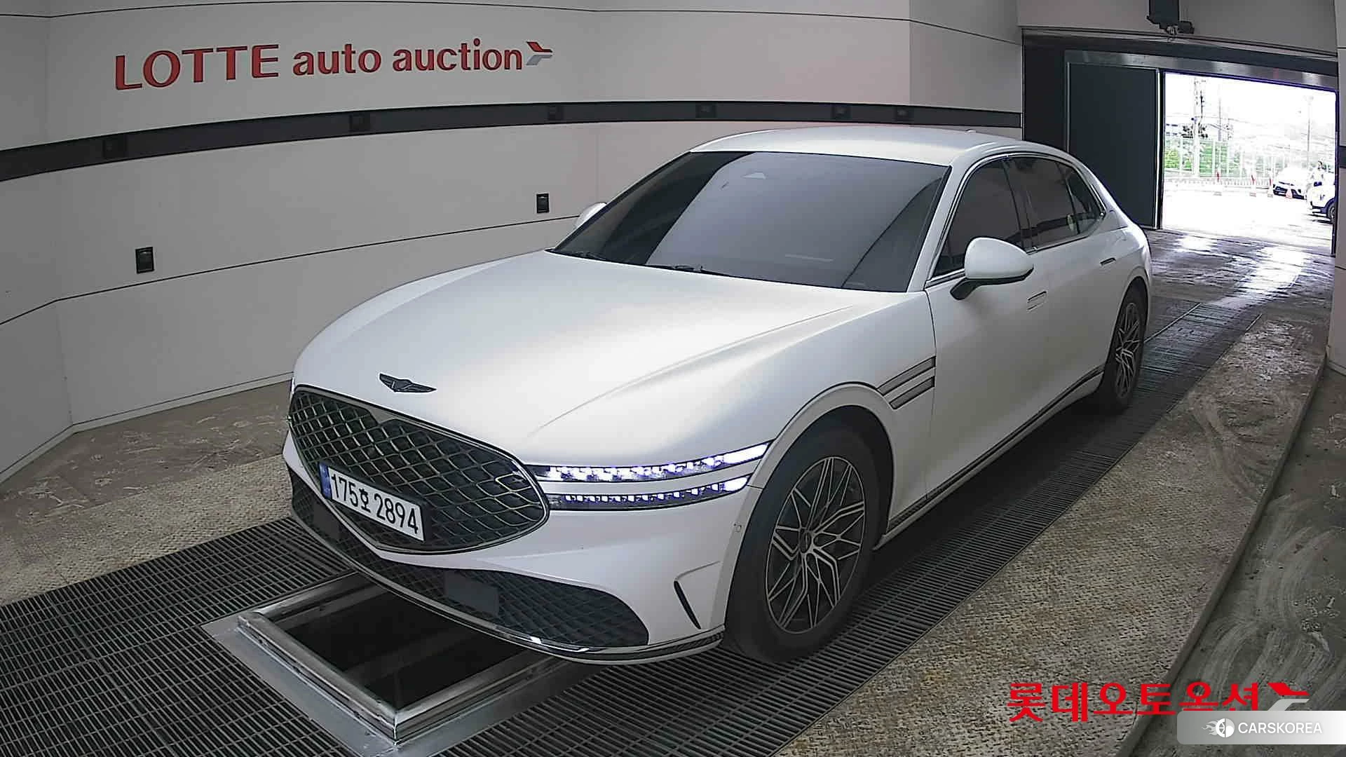 Hyundai G90 2023 Verbier White (Matte) из Кореи, фото 5