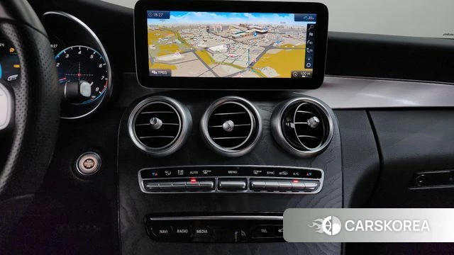 Mercedes-Benz C-Class W205 2021 Белый из Кореи, фото 5