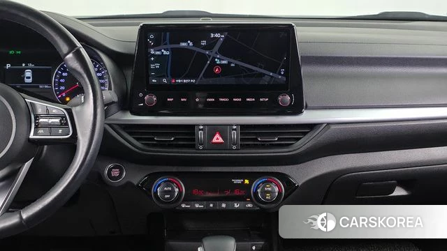 Kia The New K3 2nd generation 2021 Белый из Кореи, фото 4