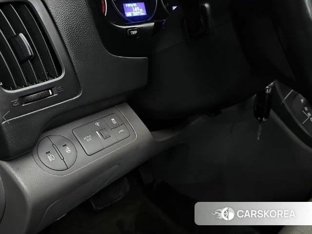 Hyundai The New Grand Starex 2018 Серебристо-серый из Кореи, фото 5