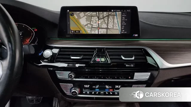 BMW 5 Series (G30) 2019 Черный из Кореи, фото 5