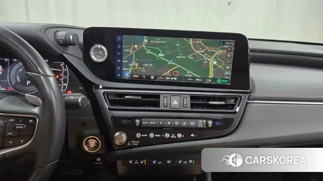 Lexus ES300h 7th generation 2023 Серый из Кореи, фото 5