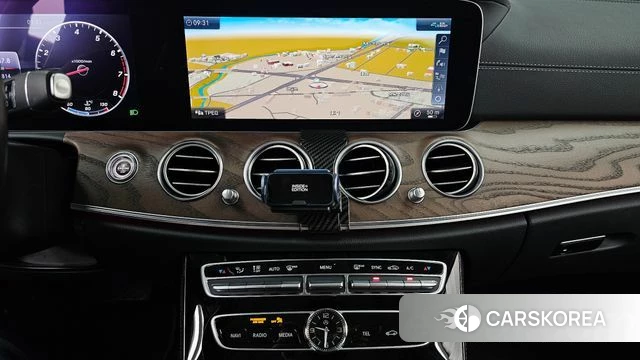 Mercedes-Benz E-Class W213 2020 Серый из Кореи, фото 5