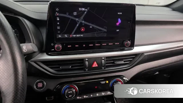 Kia The New K3 2nd generation 2021 Белый из Кореи, фото 5