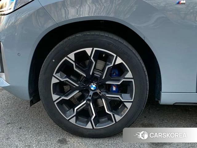 BMW X3 2025 Серебристо-серый из Китая, фото 5