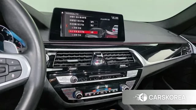 BMW 5 Series (G30) 2019 Белый из Кореи, фото 5