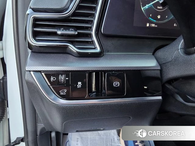 Kia Sportage 5th Generation 2023 Белый из Кореи, фото 5