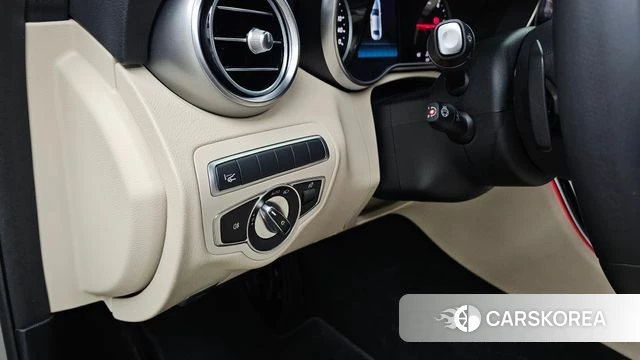 Mercedes-Benz C-Class W205 2020 Серебристо-серый из Кореи, фото 5