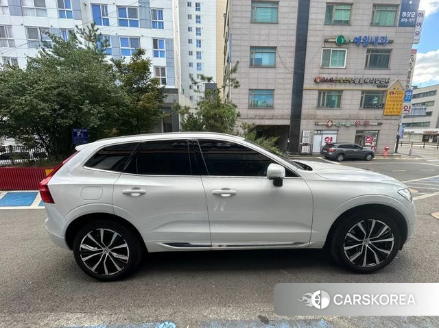 Volvo XC60 second Generation 2023 Белый из Кореи, фото 5