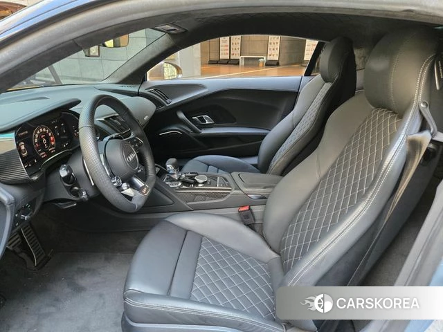 Audi R8 (4S) 2021 Серебристо-серый из Кореи, фото 5