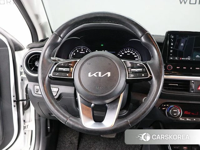 Kia The New K3 2nd generation 2022 Белый из Кореи, фото 5