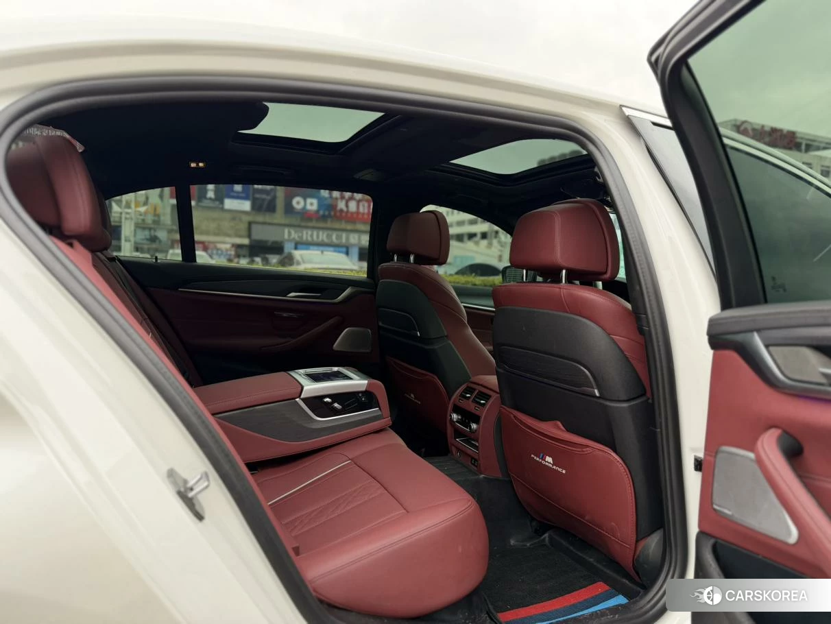 BMW 5 series 2020 Белый из Китая, фото 5