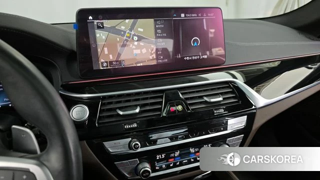 BMW 5 Series (G30) 2022 Черный из Кореи, фото 5