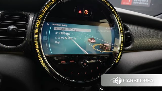 Mini Cooper Electric 2023 Черный из Кореи, фото 5