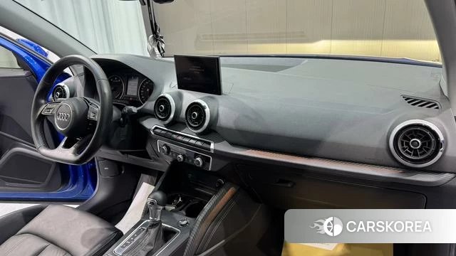Audi Q2L 2022 Синий из Китая, фото 5