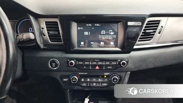 Kia Niro EV 2021 Серебряный из Кореи, фото 5