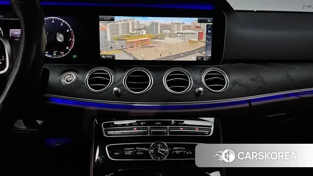 Mercedes-Benz E-Class W213 2018 Черный из Кореи, фото 5