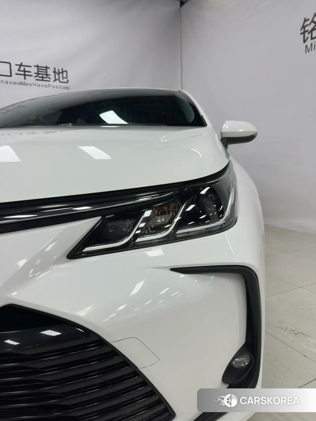 Toyota Corolla 2022 Белый из Китая, фото 5