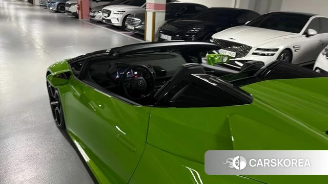 Lamborghini Huracan 2023 Светло-зеленый из Кореи, фото 5