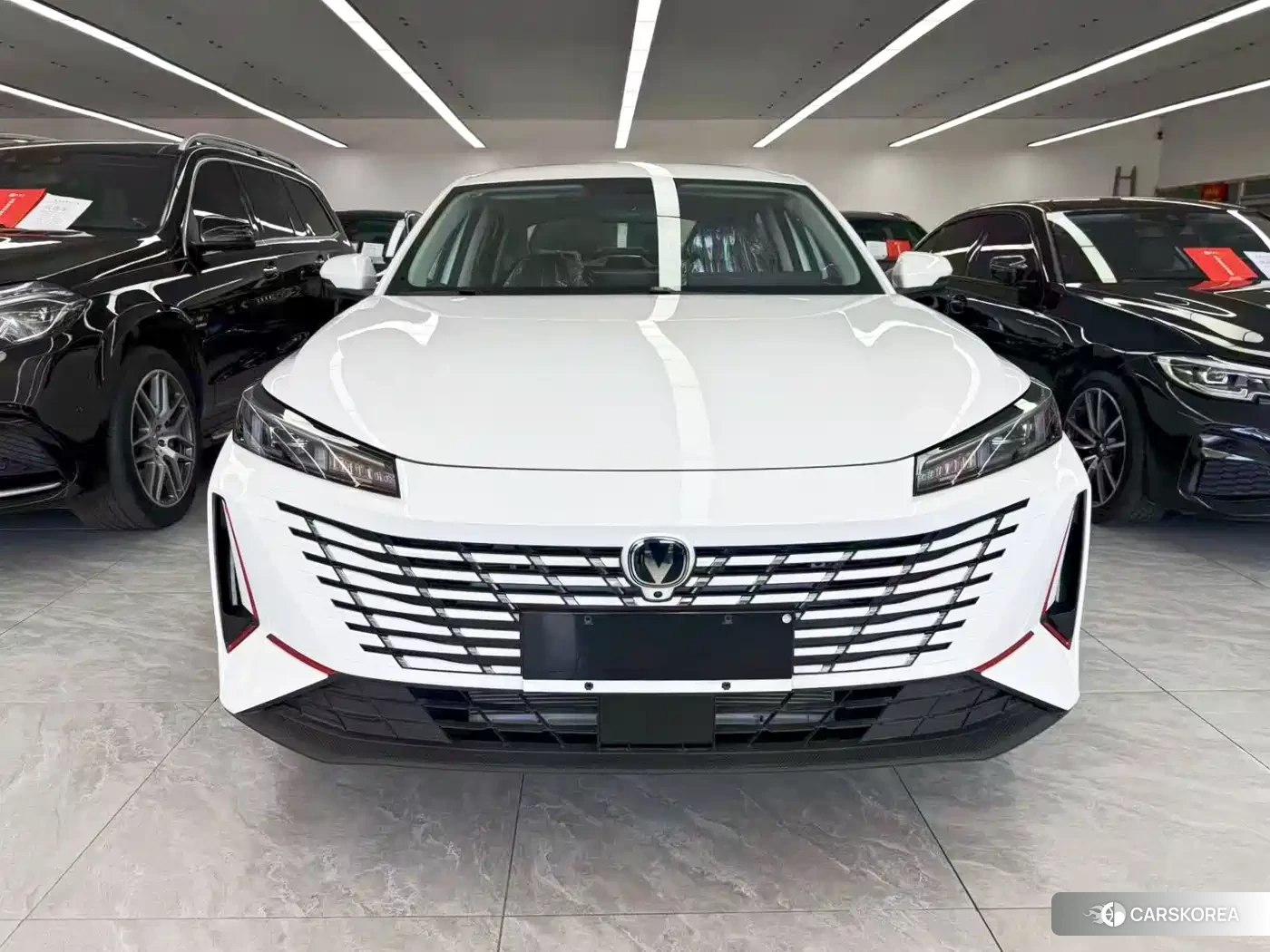 Chang'an Yidong 2026 Белый из Китая, фото 5