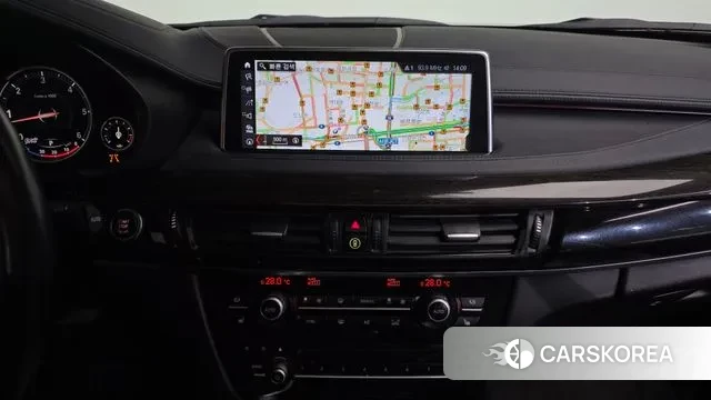 BMW X6 (F16) 2018 Черный из Кореи, фото 5