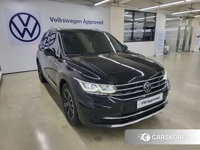 Volkswagen Tiguan second Generation 2021 Черный из Кореи, фото 5