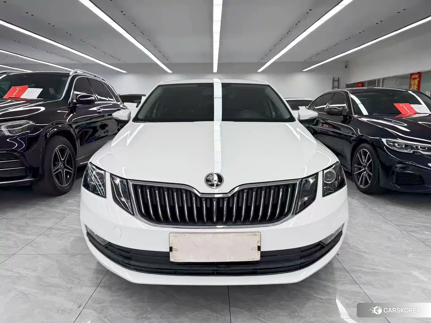 Skoda Octavia 2022 Белый из Китая, фото 6