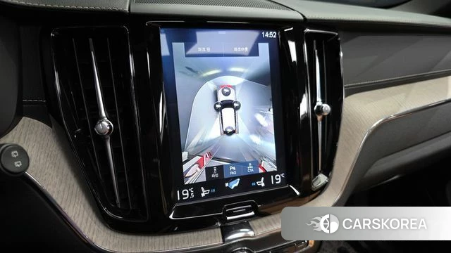 Volvo XC60 second Generation 2019 Белый из Кореи, фото 5