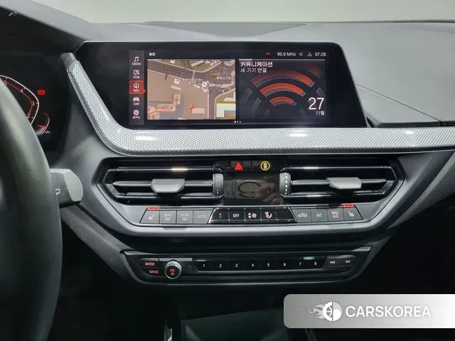 BMW 1 Series (F40) 2022 Черный из Кореи, фото 5