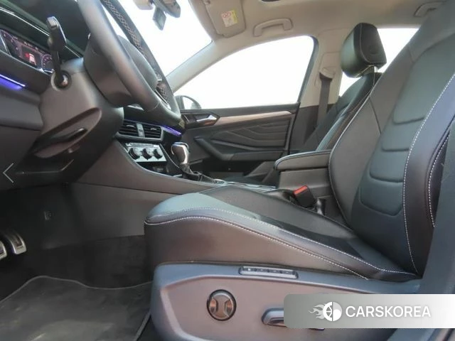 Volkswagen 7th Generation of Jetta 2023 Серый из Кореи, фото 5