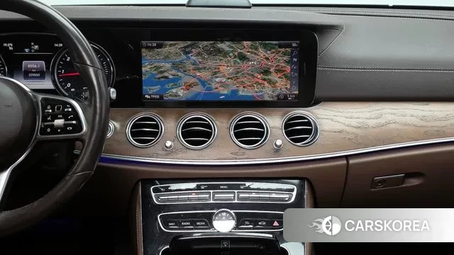 Mercedes-Benz E-Class W213 2019 Серебряный из Кореи, фото 5