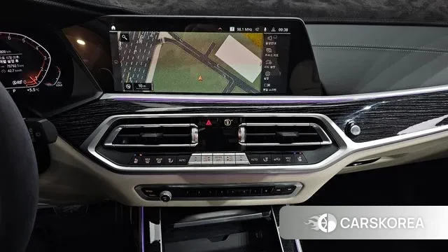 BMW X7 (G07) 2022 Черный из Кореи, фото 5