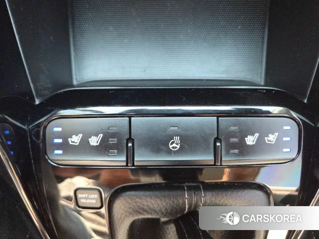 Kia Stonic 2019 Белый из Кореи, фото 5