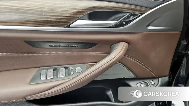 BMW 5 Series (G30) 2020 Синий из Кореи, фото 5